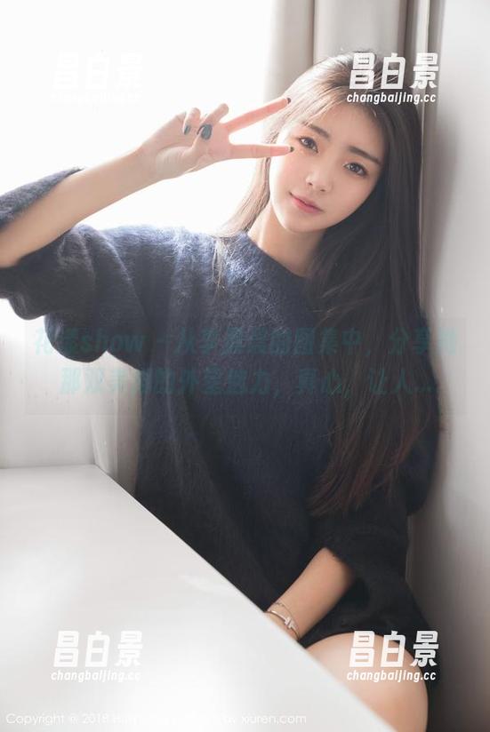 花漾show - 从李晨晨的图集中，分享她那双美脚的外星魅力，真心，让人...-昌白景