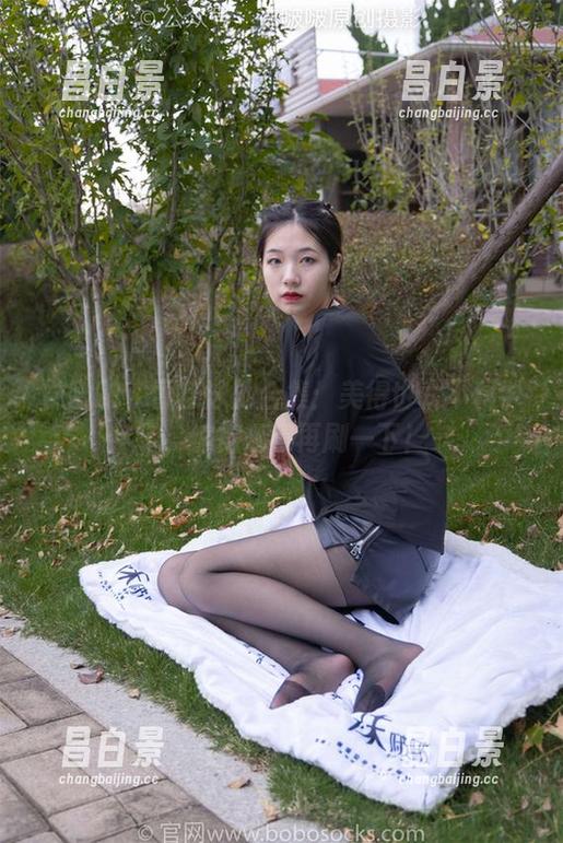 袜啵啵 - 雪糕泳池合集：美得也太不科学了，编得还得再刷一下！-昌白景
