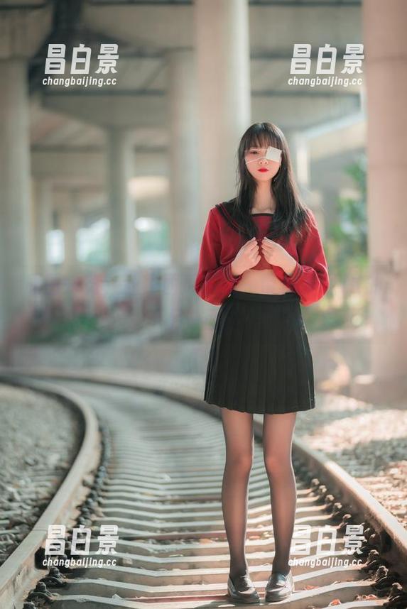 原图一览，让“西瓜少女”带你发现JK的另一面。-昌白景