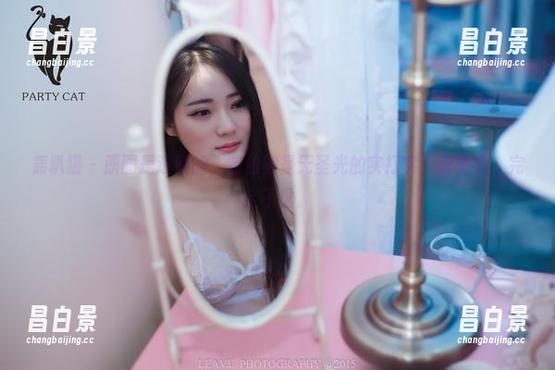 轰趴猫 - 原图是透明的，曲曲则是无圣光的实打实，没毛病，完全不虚。-昌白景