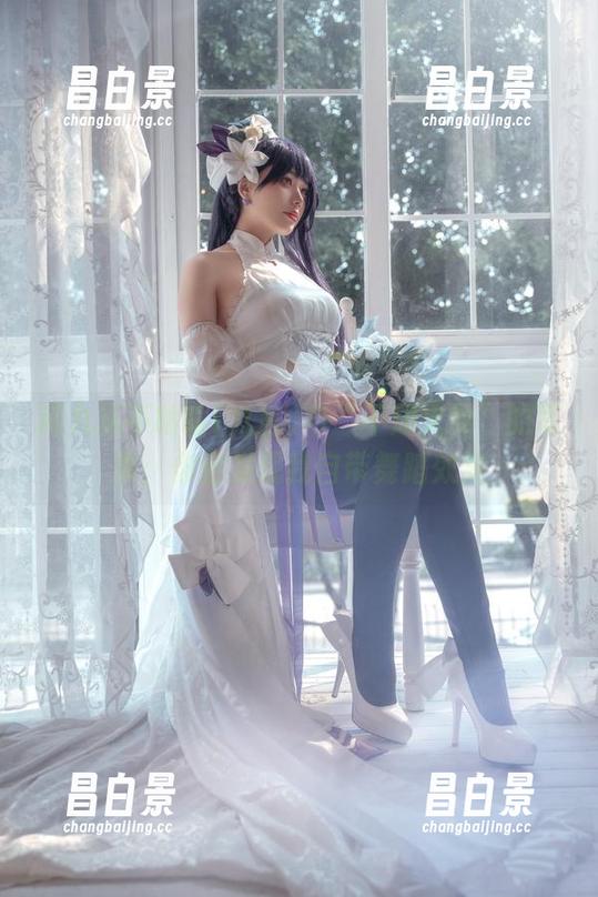 阿九从不咕咕(九言)与“不知火舞”的写真：你会发现我自带舞蹈效果-昌白景