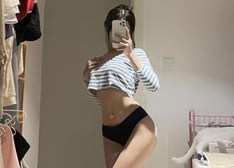 微密圈 - 陈妮妮UNI的实验室：玫瑰配渔网，检查这壁纸的色香味！